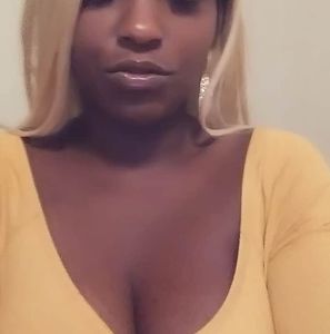 Meet your Posher, Pretty laya